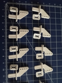 Preview: Ruderhorn Nylon 17mm ideal für Schaumstoffmodelle und Shockflyer VE=10 Stück