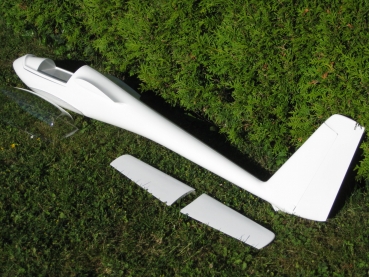 Preview: ASW-15B GfK-Rumpf, Rahmen u. Leitwerke, Haube klar 1:4 (3,75m)