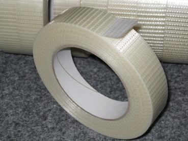 Strapping Tape zum bespannen und verstaerken von EPP Modellen oder auch als Ladungssicherung für schwere Gegenstände die gebündelt werden müssen.