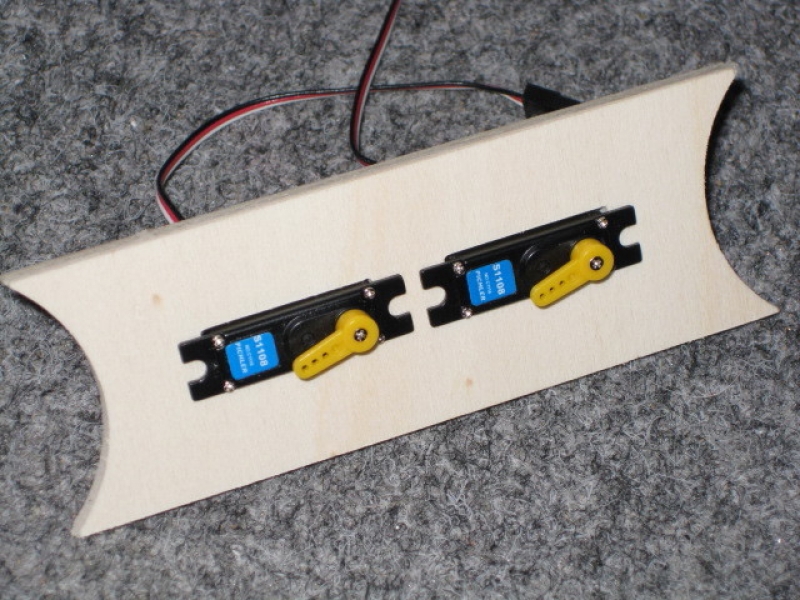 Servobrettchen SAL Typ 3 für 2 Servos Typ FS31, D47, S1108