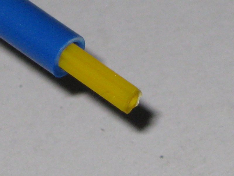 Bowdenzug bei engen Radien noch sehr leichtgängig Ø 6,1x4 aussen/ Ø 3,4x1,5mm innen R.E.M. 34056