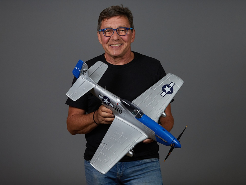 P-51 Mustang blau silber PNP von Derbee 75cm