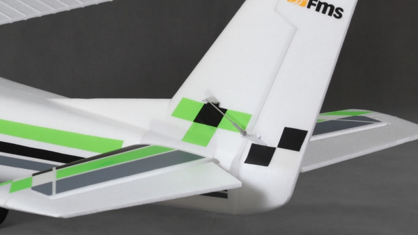 FMS Ranger 1800 EPO PNP vorbildähnlicher Trainer, gefedertes Fahrwerk und Beleuchtung