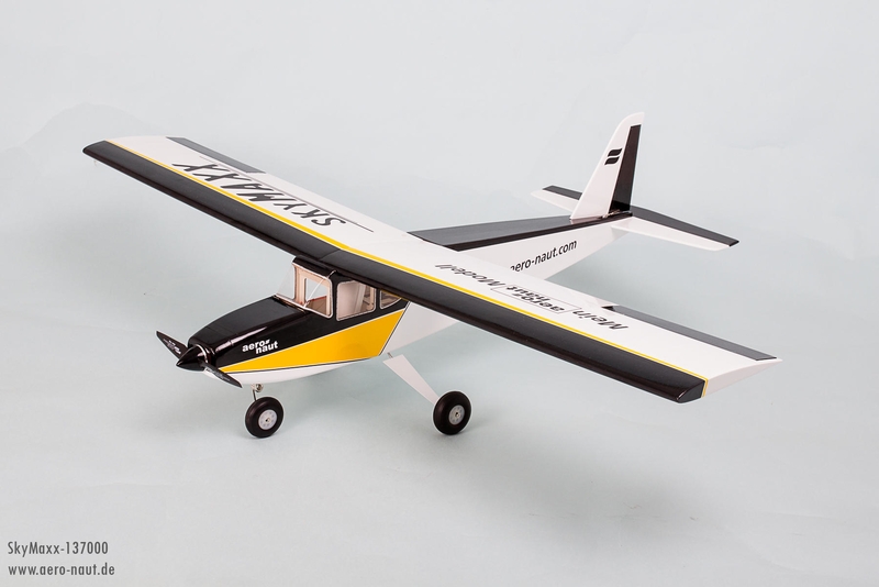 SkyMAXX Holzbausatz 3-Achs Trainer Spw. 155cm